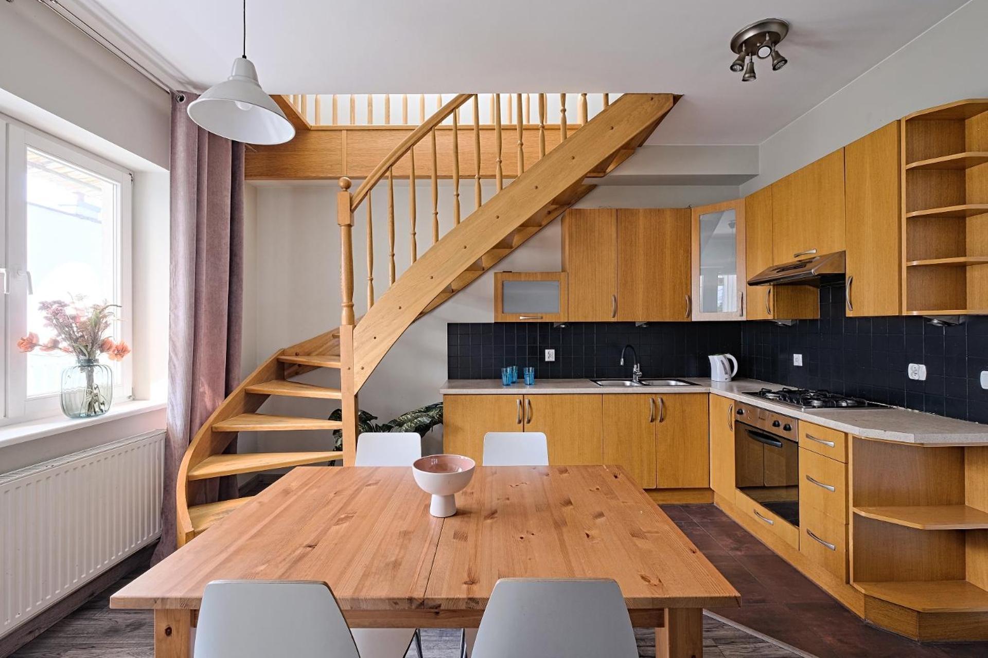 Golden Apartments/radz14 Apartment