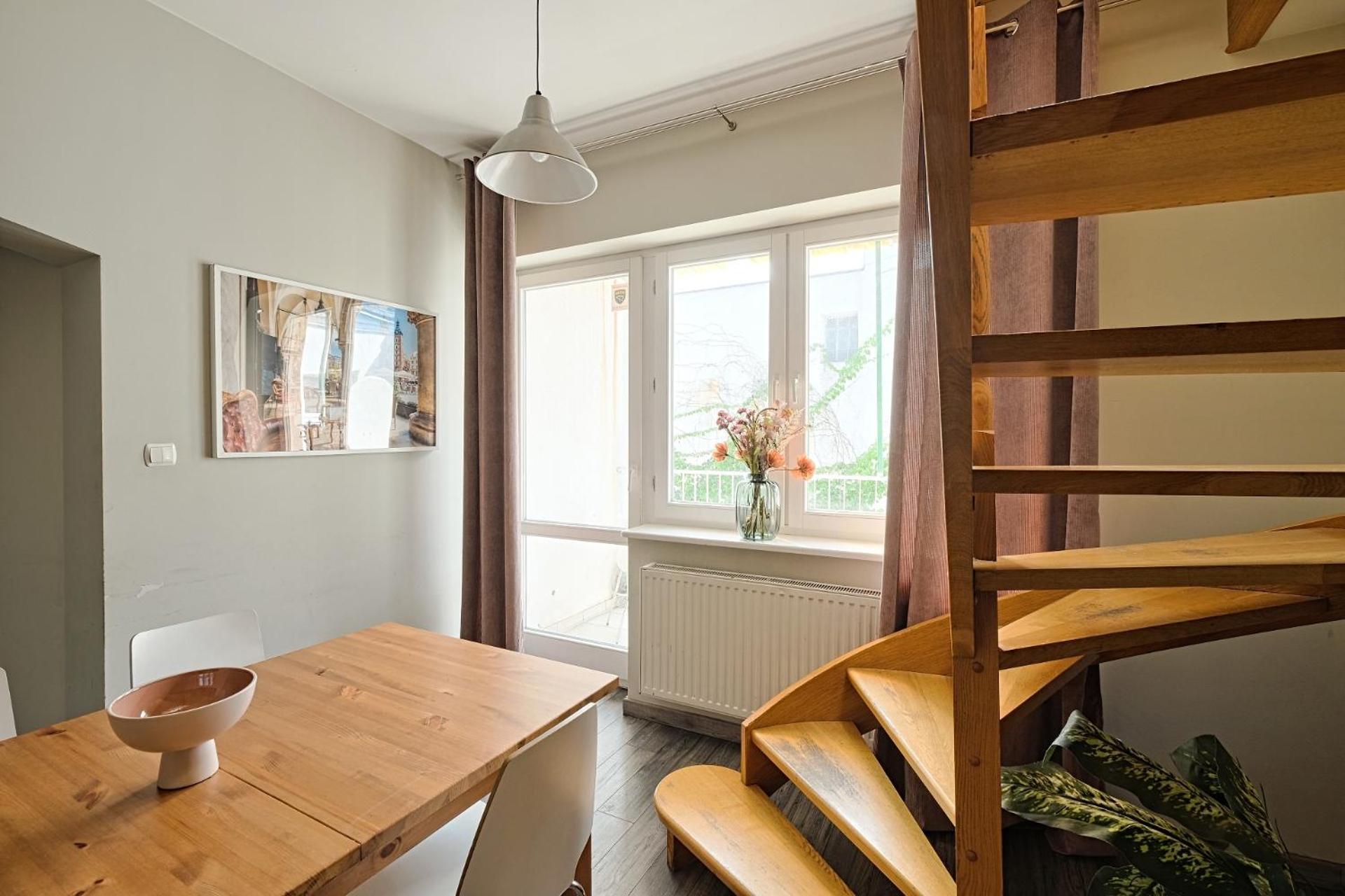 Golden Apartments/radz14 Apartment